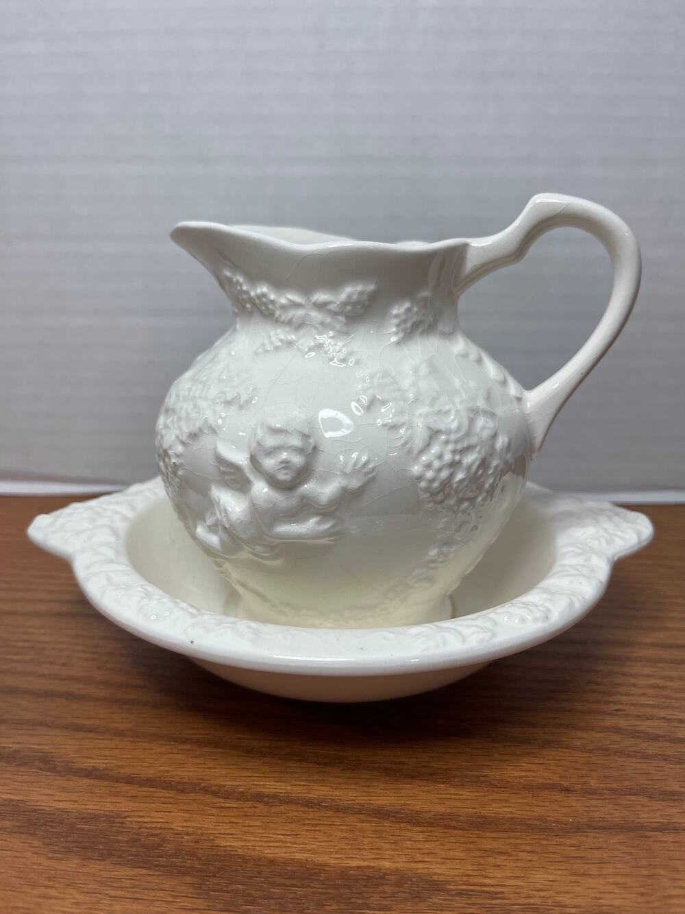 White Porcelain Cherub Angel Pitcher & Wash Basin Set A193 Victorian Style
